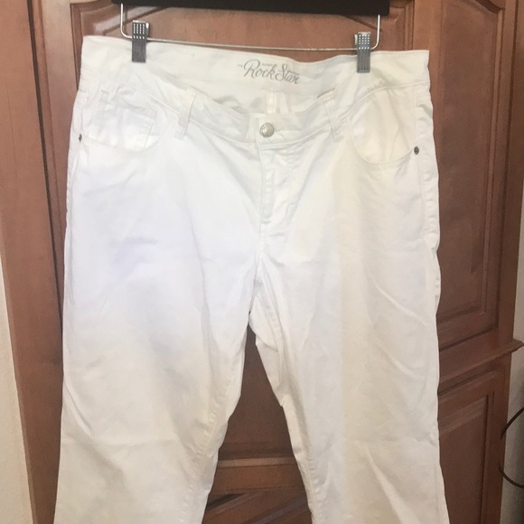 Old Navy White The Rockstar Jeans - Picture 2 of 9